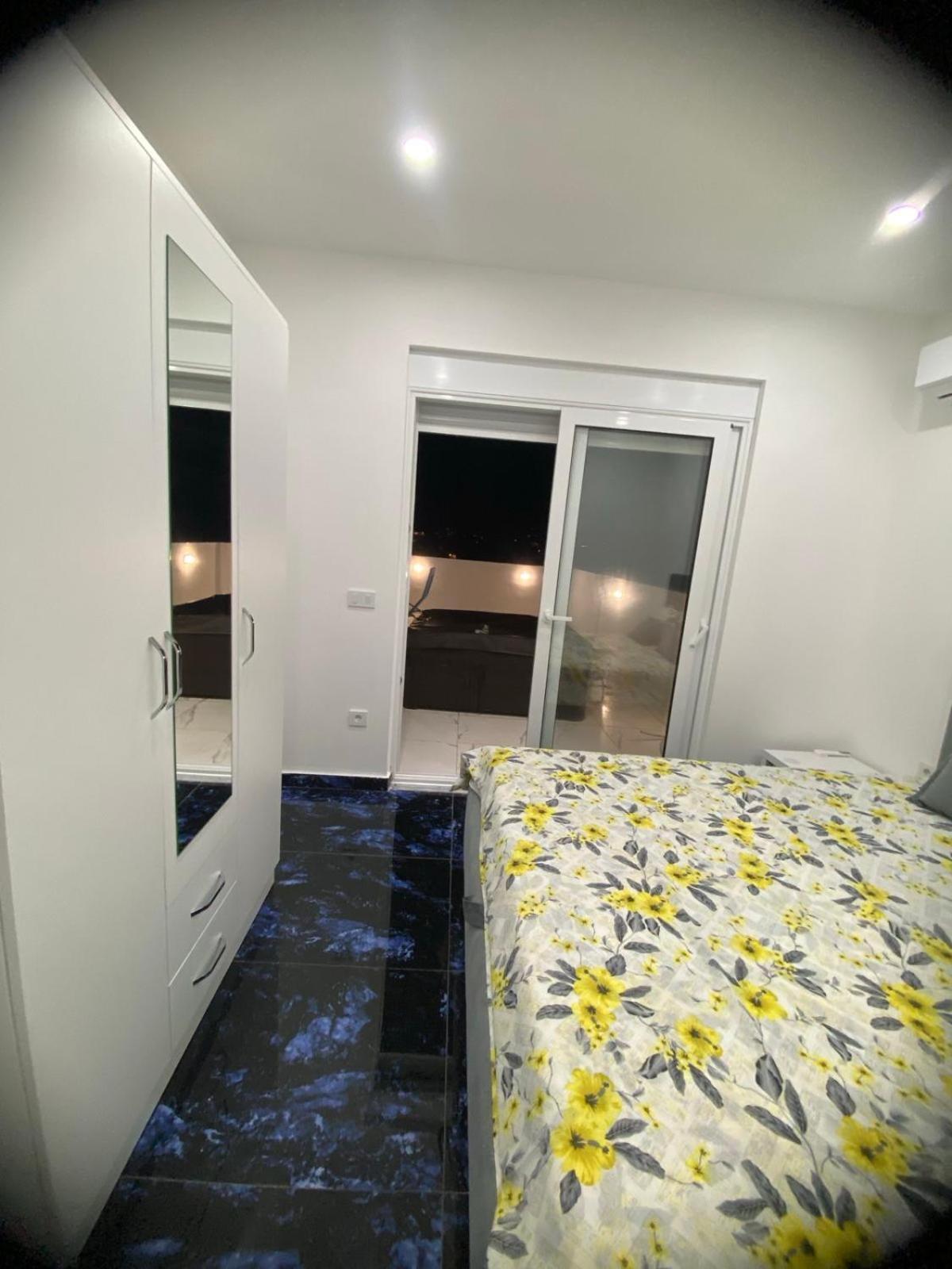 Montebello Inn Apartments Ulcinj Eksteriør billede